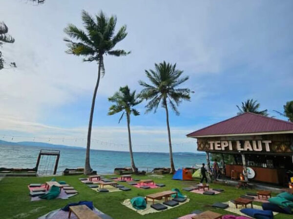 Wisata Tepi Laut Palu